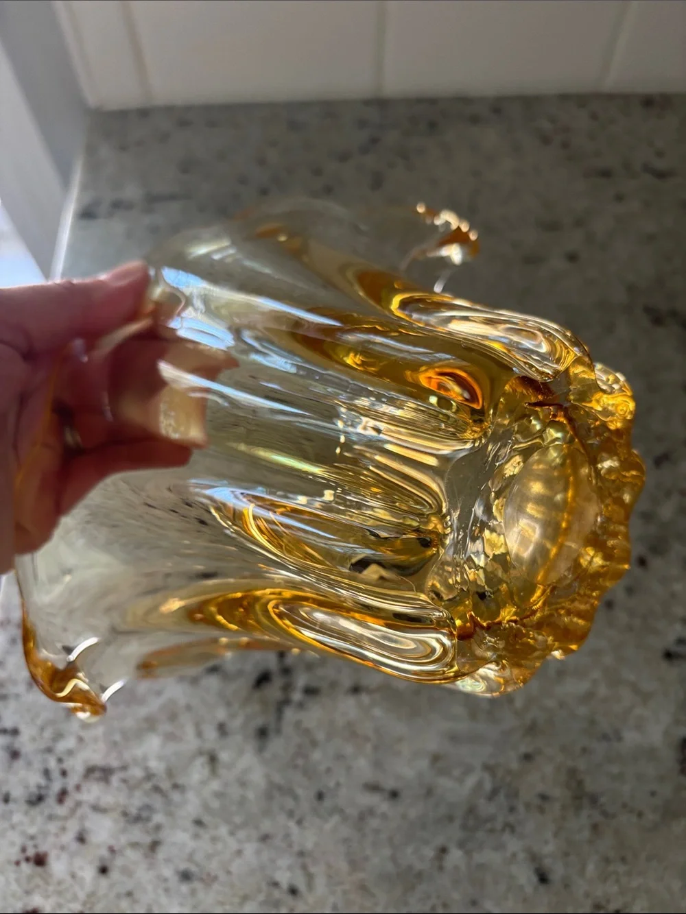 Vintage Teleflora waterfall tulip vase